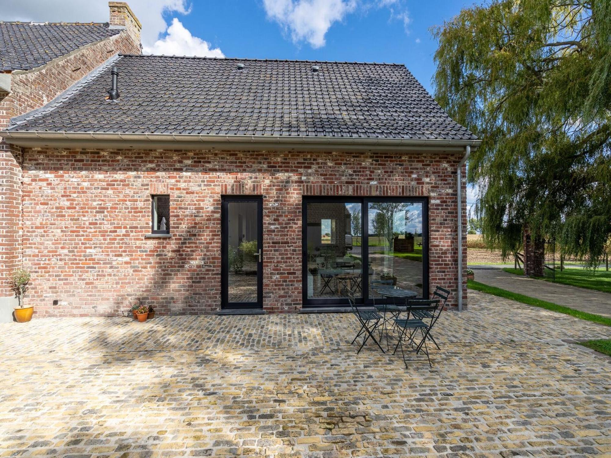 Spacious Holiday Home With Pond In Poperinge Roesbrugge-Haringe Εξωτερικό φωτογραφία