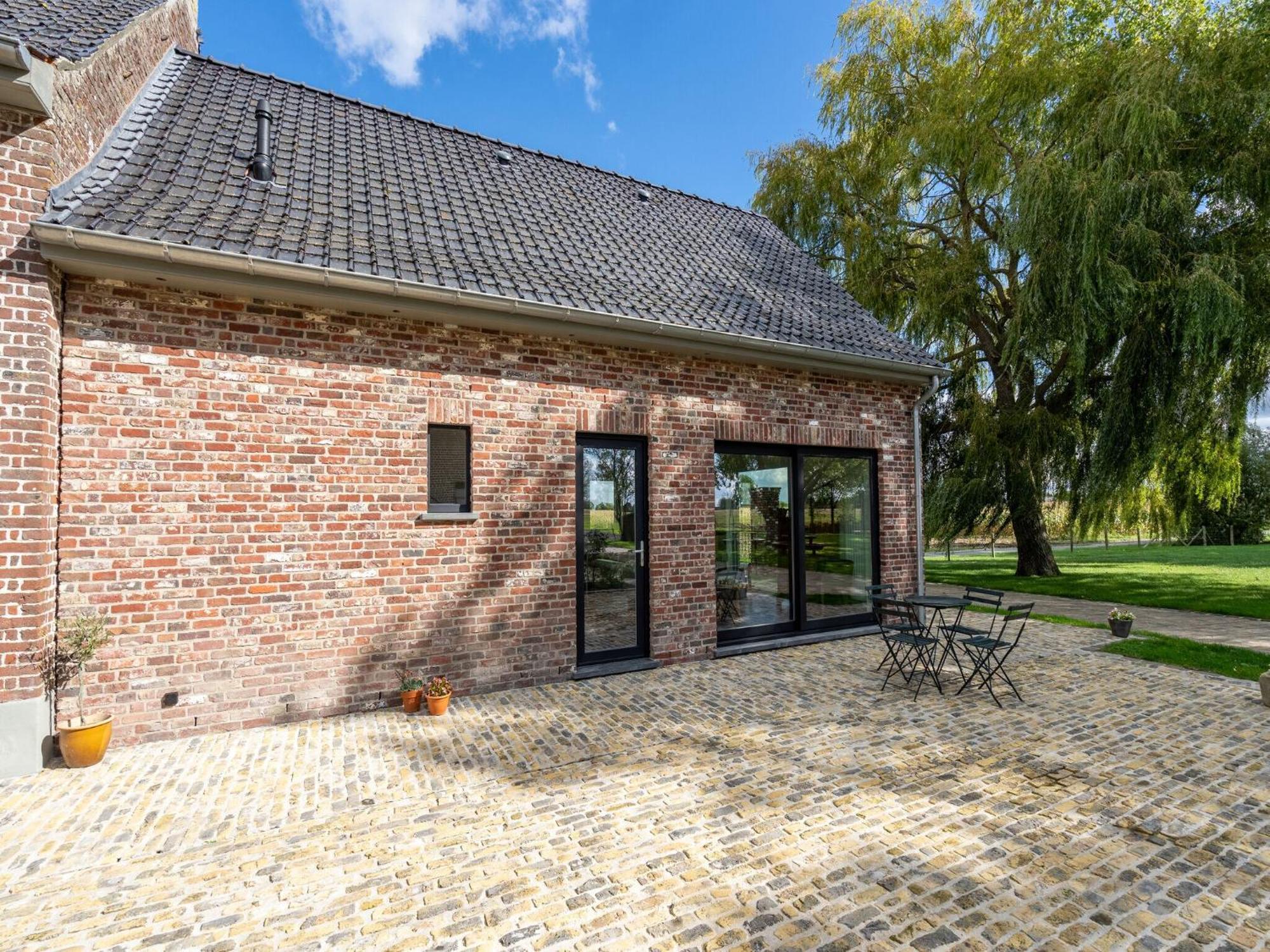 Spacious Holiday Home With Pond In Poperinge Roesbrugge-Haringe Εξωτερικό φωτογραφία